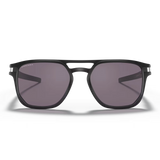Oakley Latch Beta